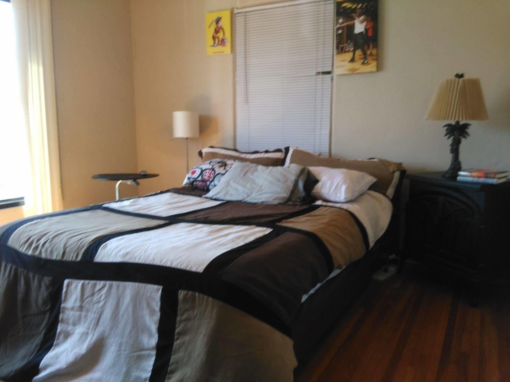Hostel Habibi San Diego